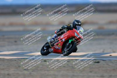 media/Jan-15-2022-CVMA (Sat) [[711e484971]]/Race 15 500 Supersport-350 Supersport/